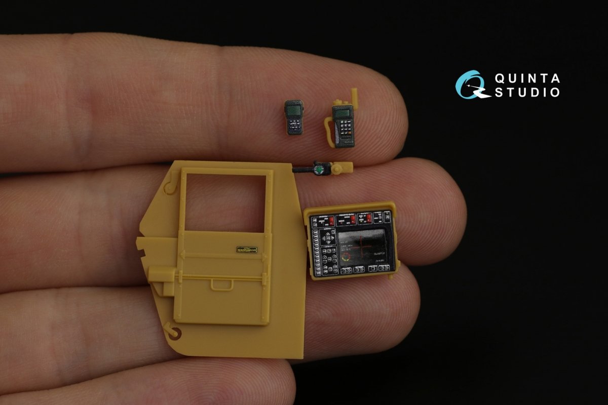 Quinta Studio QD35043 HUMVEE Family 3D-Printed &amp;amp; colored Interior on decal paper (Bronco) 1/35 – image 4