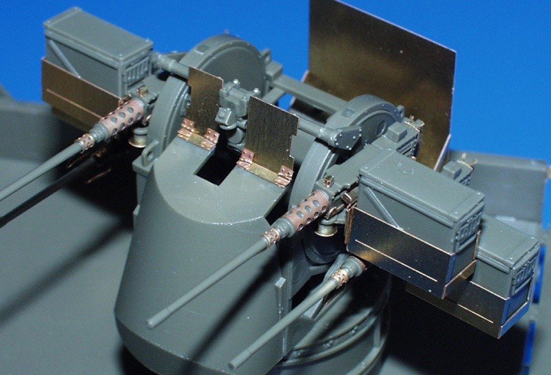Eduard 35439 M-35A1 Gun Truck 1/35 AFV Club – zdjęcie 4