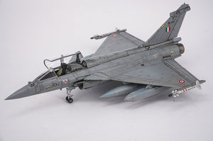 Trumpeter 01690 PAF J-10CE Multi-Role Fighter &amp; IAF Rafale 2 in 1 1/72