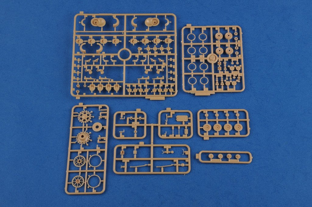 Hobby Boss 80132 German Panzerkampfwagen IV Ausf D / TAUCH – zdjęcie 6