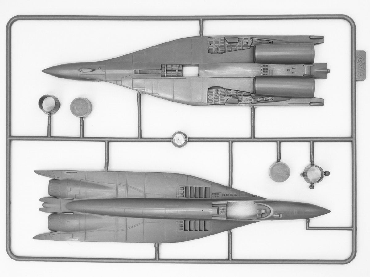 ICM 72143 Radar Hunter MiG-29 “9-13” Ukrainian Fighter with HARM missiles 1/72 – image 6