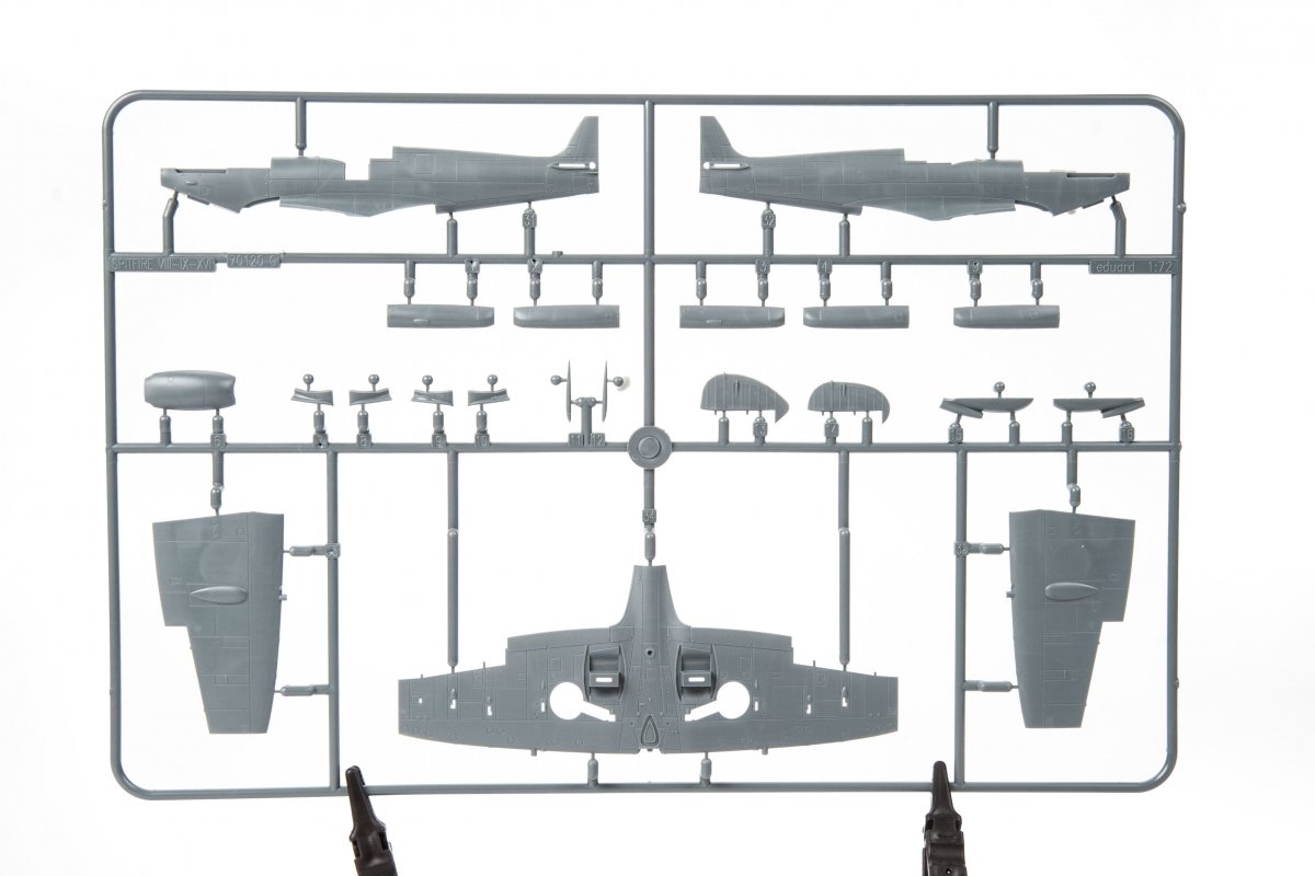 Eduard 70122 Spitfire F Mk.IX ProfiPack Edition 1/72 – zdjęcie 13