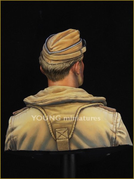 Young Miniatures YM1846 LUFTWAFFE PILOT North Africa WWII 1/10 – zdjęcie 7