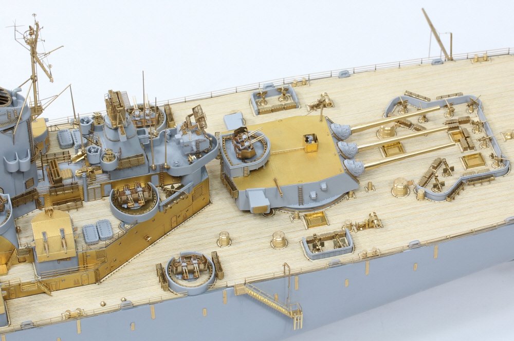 Pontos 37026FN USS BB-63 Missouri 1945 Advanced Detail Up Set (Teak tone stained wooden deck) 1/350 – image 6