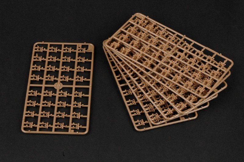 Hobby Boss 82461 German Land-Wasser-Schlepper II-Prototype 1/35 – zdjęcie 7