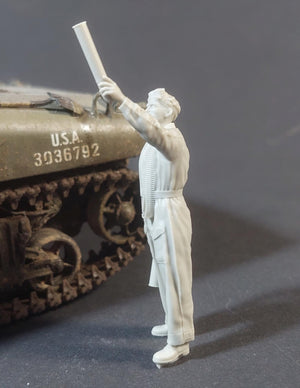 Panzer Art FI35-233 British tanker loading 75mm ammo No2 1/35 – zdjęcie 2