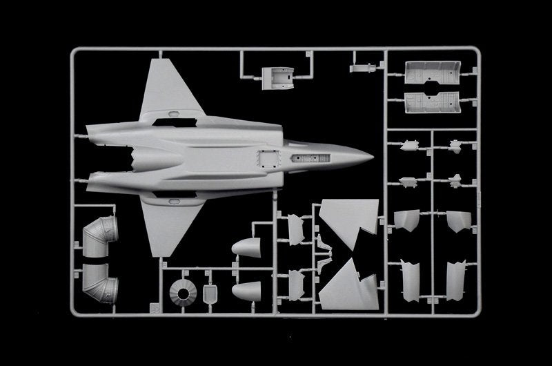 Italeri 1419 JSF Program X-32A and X-35B 1/72 – image 9