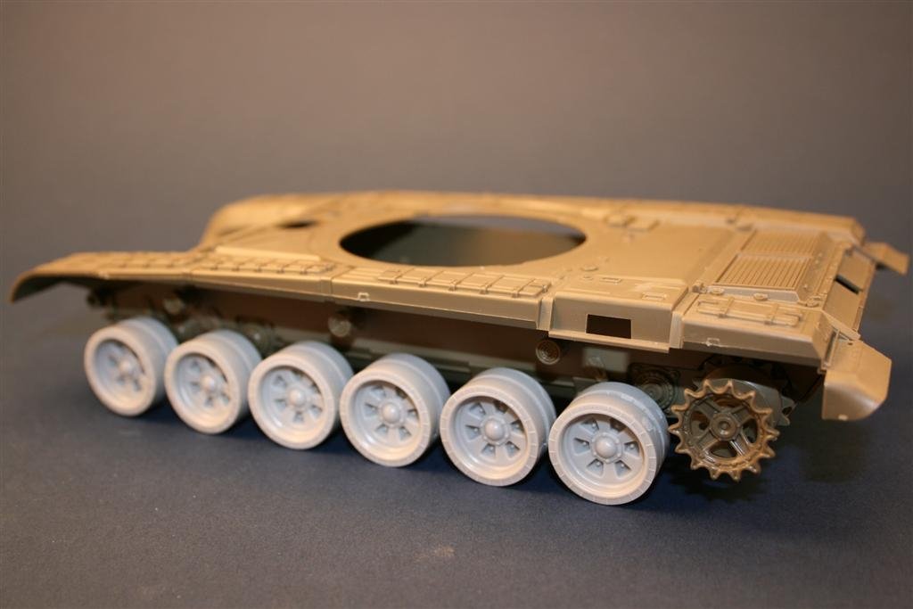 Panzer Art RE35-114 Road wheels for T-72/90 MBT tanks 1/35 – image 3