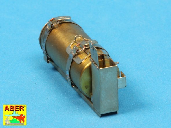 Aber 16027 Fire extinguisher with brackets used on German tanks, assault guns and other vehicles 1/16 – zdjęcie 9