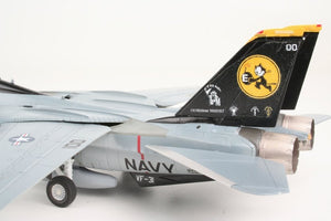 Revell 04195 F-14D Super Tomcat Last Flight 1/72 – image 2