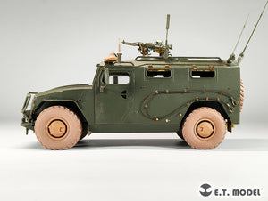 E.T. Model P35-154 Russian GAZ-233014 STS TIGER Armored High-Mobility Vehicle Sagged Wheels For Meng Kit 1/35 – Bild 9