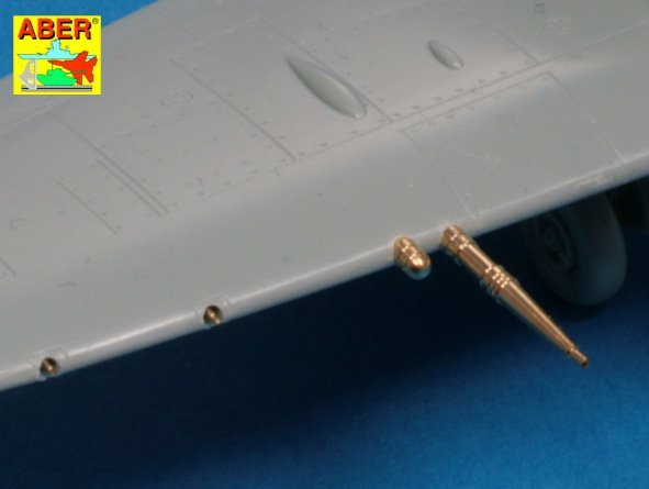 Aber A72 002 C wing armament for British fighter Spitfire Mk.VIII to XVI 1/72 – Bild 4
