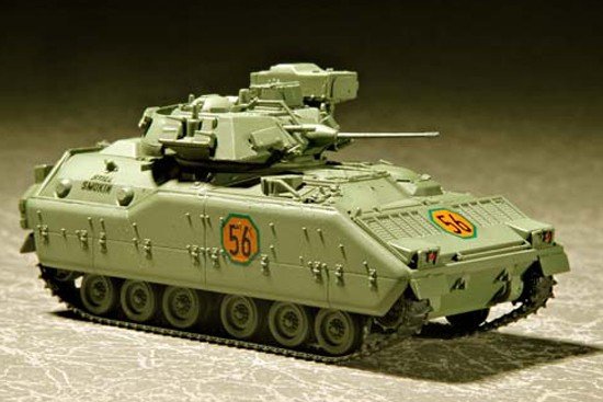 Trumpeter 07295 M2A0 Bradley Fighting Vehicle 1/72