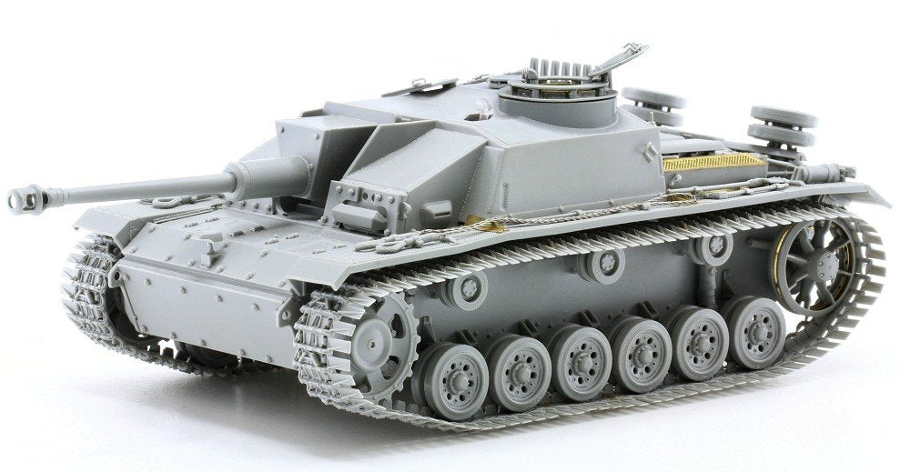 Cyber Hobby 6598 StuG.III Ausf.G Initial 1/35 – image 3