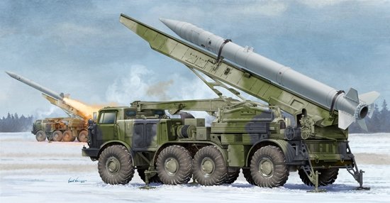 Trumpeter 01025 Russian 9P113 TEL w/9M21 Rocket of 9K52 Luna-M Short-range artillery 1/35