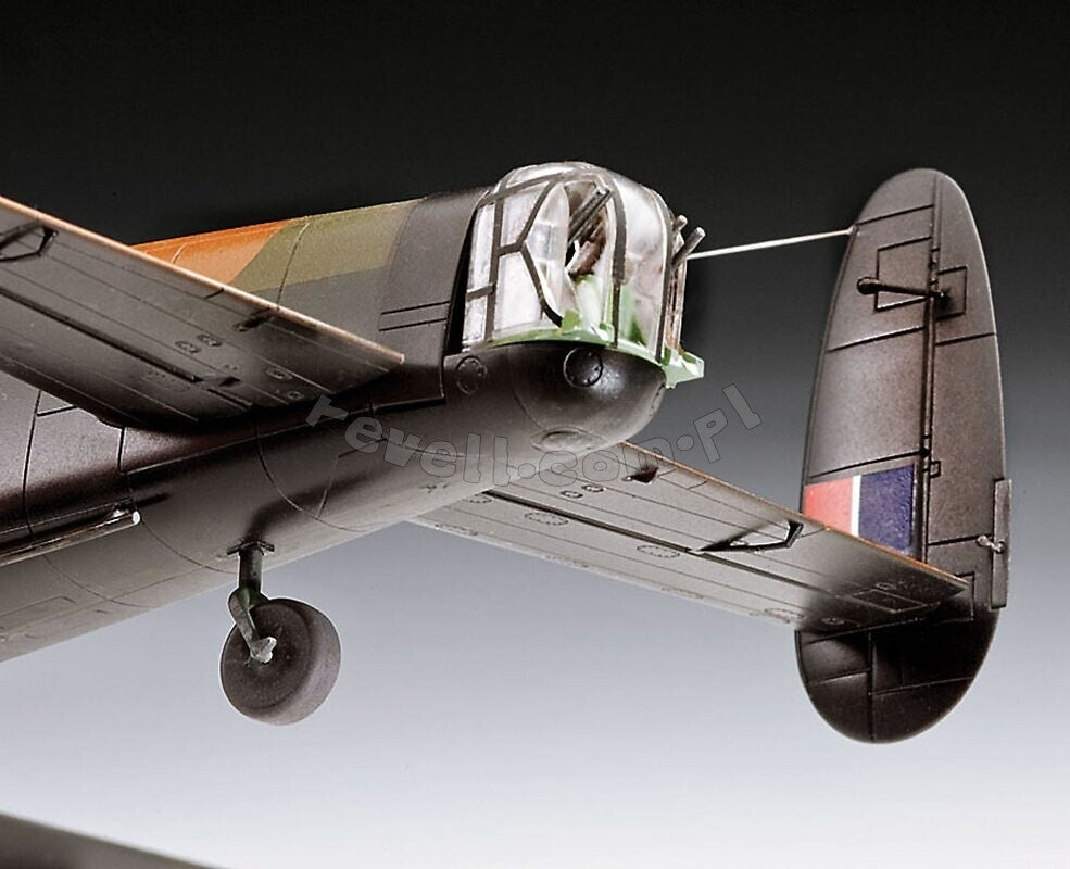 Revell 64295 Lancaster B. III Dambusters - model set 1/72 – zdjęcie 8