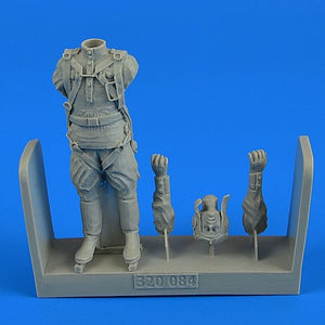 Aerobonus 320084 Soviet WWII Pilot 1/32