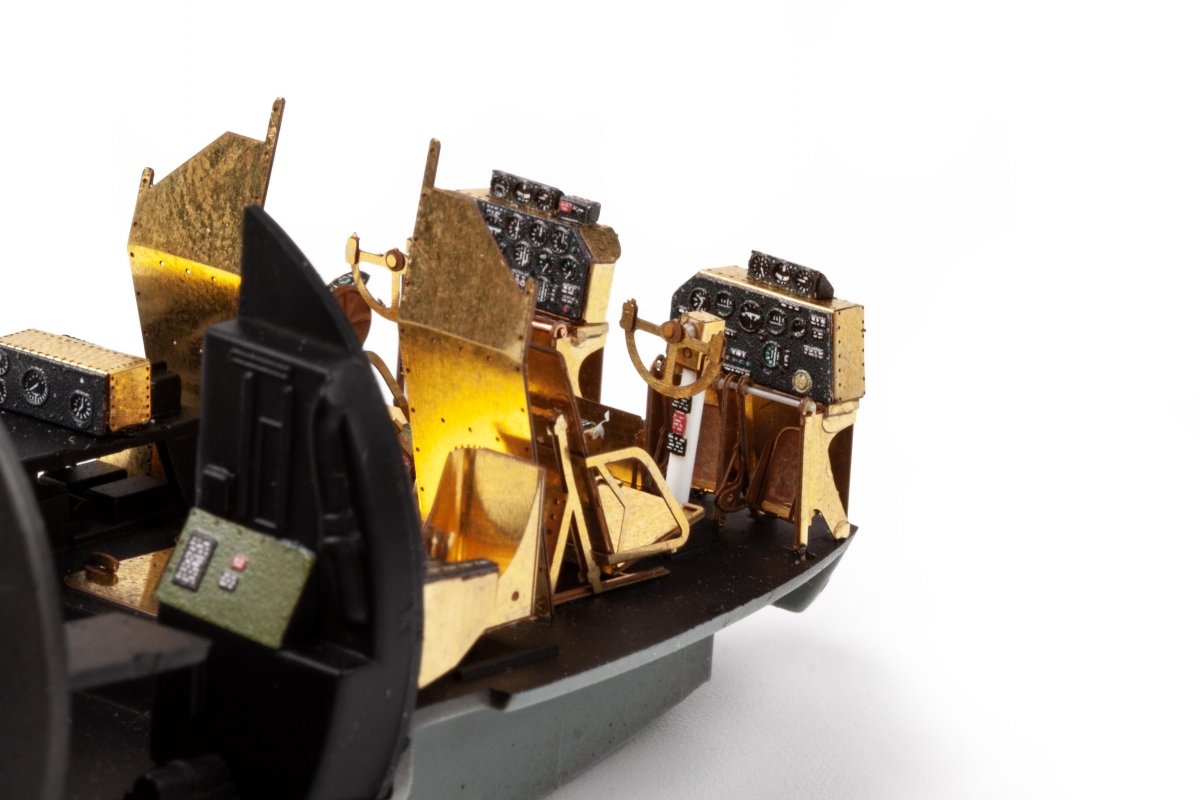 Eduard 73807 B-29 interior HOBBY 2000, ACADEMY 1/72 – zdjęcie 11