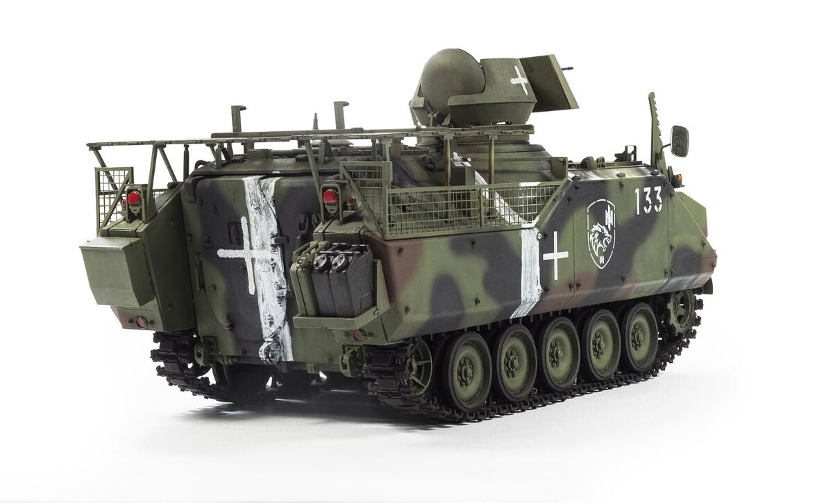 AFV Club 35361 YPR-765 PRI.50 APC w/ .50-caliber M2 HB machine gun 1/35 – zdjęcie 3