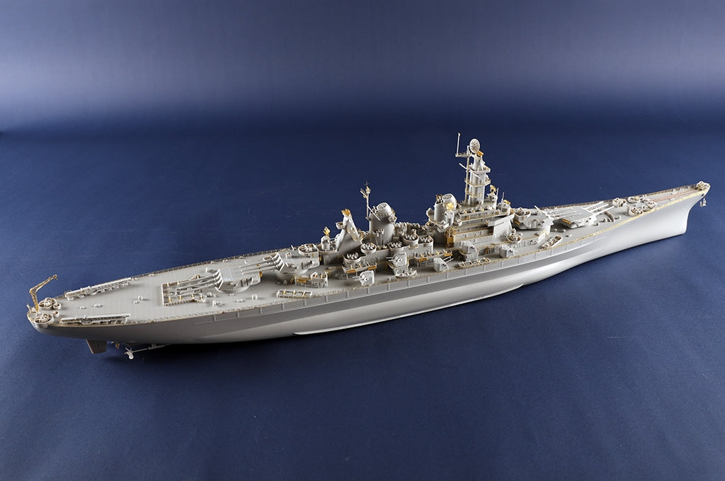 Trumpeter 05372 USS Montana BB-67 1/350 – zdjęcie 12