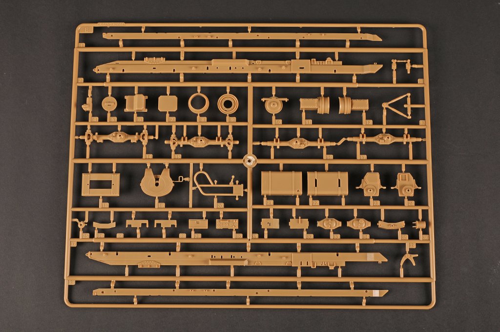 I Love Kit 63528 M1014 W/M2042A1 GLCM TEL 1/35 – image 12
