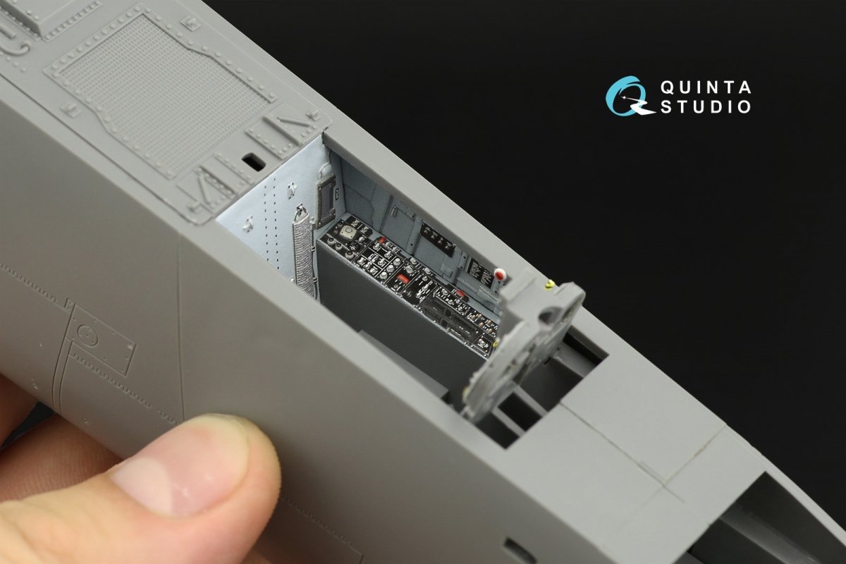 Quinta Studio QD32111 F/A-18A++ 3D-Printed &amp;amp; coloured Interior on decal paper (Academy) 1/32 – zdjęcie 10