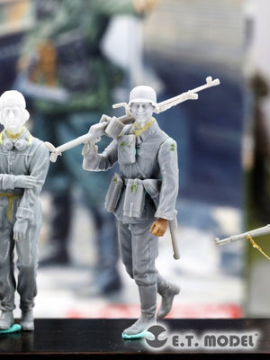 ET Model P35-320 Hands for Figures Type.1 (3D Print) 1/35 – image 9