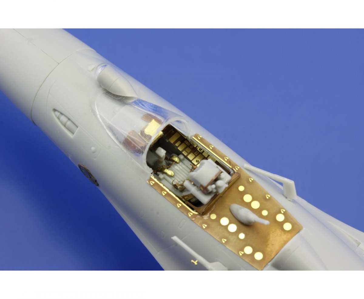 Eduard SS403 Su-33 Flanker D S. A. 1/72 HASEGAWA – Bild 3