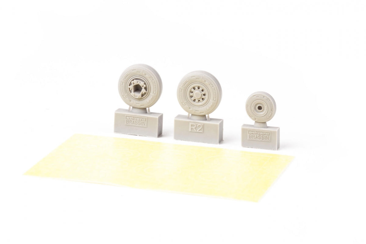 Eduard 672390 F-35B wheels TAMIYA 1/72 – image 4