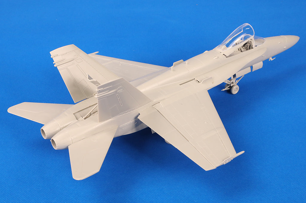 Hobby Boss 85810 F/A-18C Hornet 1/48 – zdjęcie 13