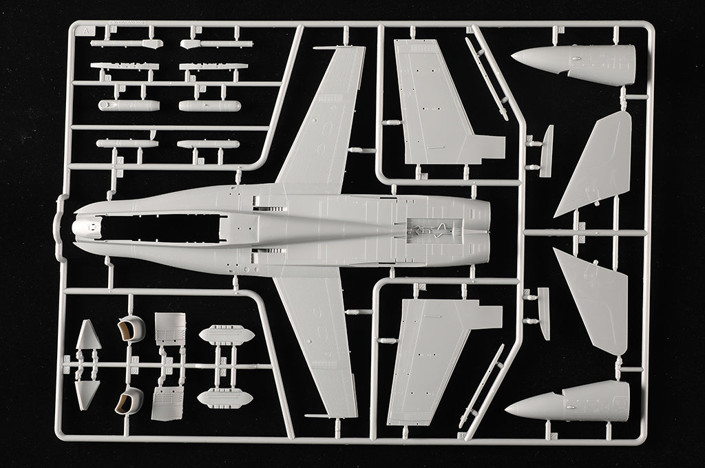 Hobby Boss 85810 F/A-18C Hornet 1/48 – zdjęcie 14