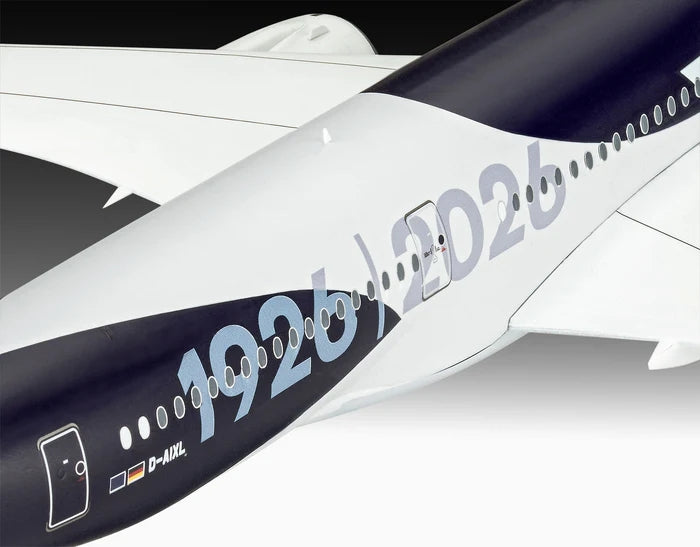 Revell 05612 Airbus A350-900 - Lufthansa 100 Years 1/144