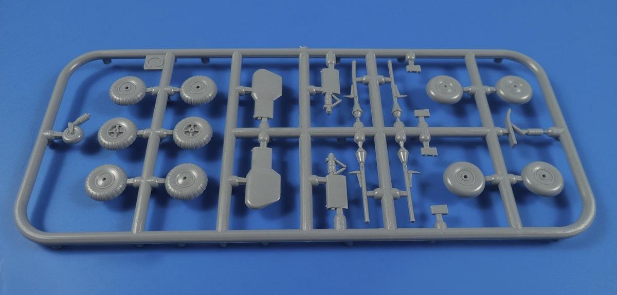 Special Hobby 48120 Bucker Bu 181 Bestmann 1/48 – zdjęcie 3