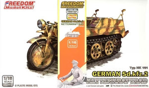 Freedom 16001SP Sd.Kfz. 2 Kettenkraftrad Typ HK 101 with Driver 1/16