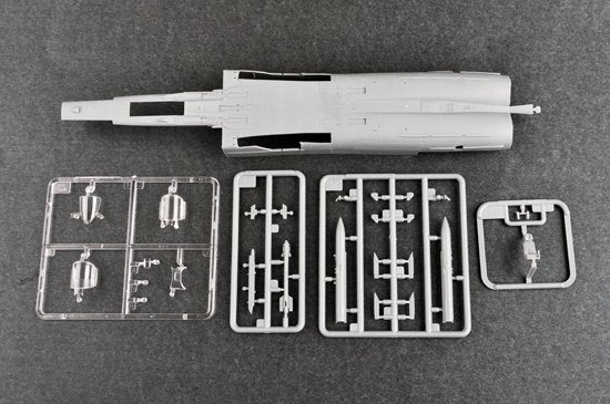 Trumpeter 01681 Russian MiG-31M Foxhound 1/72 – zdjęcie 7
