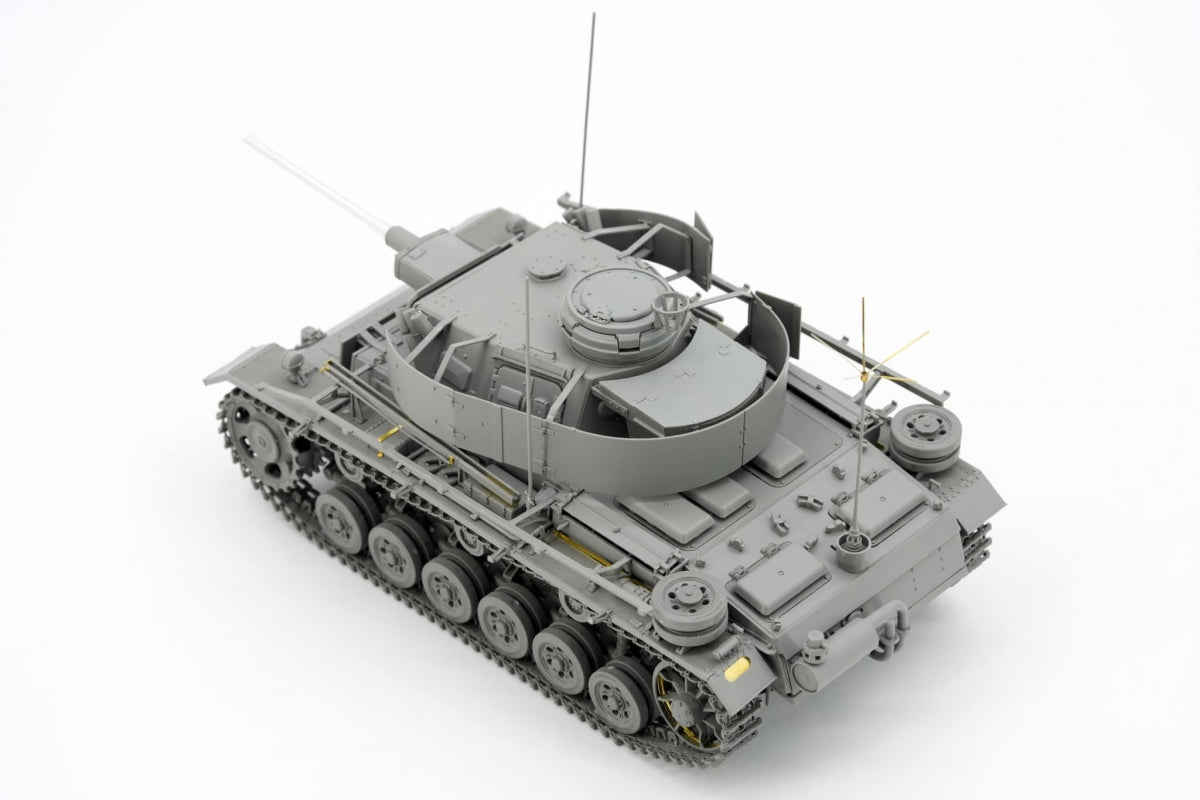 Border Model BT-048 Pz.Bef.Wg.III Ausf.K 2in1 w/Schürzen 1/35 – zdjęcie 10