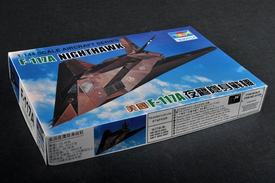 Trumpeter 01330 Lockheed F-117A Nighthawk 1/144 – zdjęcie 2