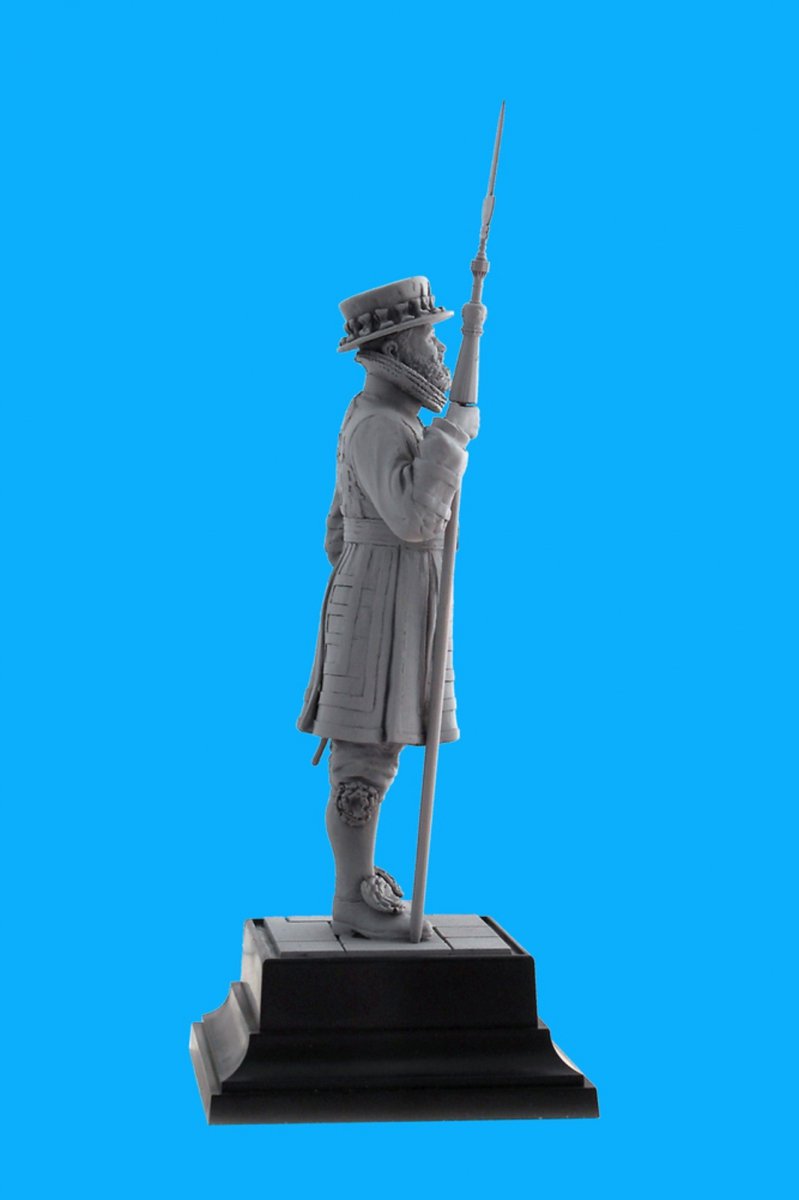 ICM 16006 Yeoman Warder Beefeater 1/16 – image 3