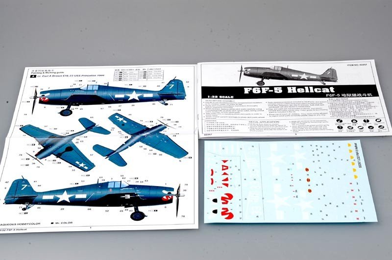 Trumpeter 02257 Grumman F6F-5 Hellcat 1/32 – image 4
