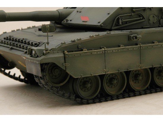 Trumpeter 00332 Italian C-1 Ariete MBT 1/35 – image 6