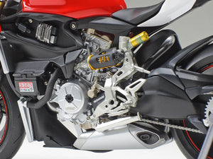 Tamiya 14132 Ducati 1199 Panigale S Tricolore 1/12 – zdjęcie 4