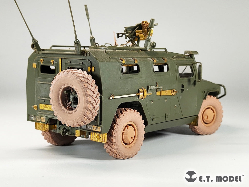 E.T. Model P35-154 Russian GAZ-233014 STS TIGER Armored High-Mobility Vehicle Sagged Wheels For Meng Kit 1/35 – Bild 7
