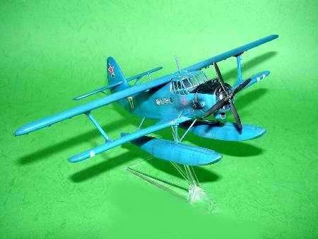 Trumpeter 01606 Antonov An-2V Colt on Float 1/72 – zdjęcie 3