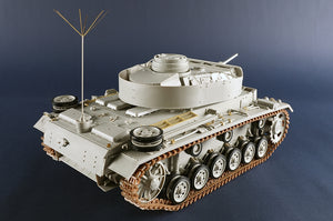 Trumpeter 00955 Pz.Bef.Wg.Fahrgestell Pz.Kpfw.III.Ausf.J 1/16 – zdjęcie 7