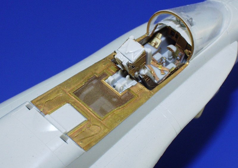 Eduard 49223 F-18C 1/48 Hasegawa – Bild 8