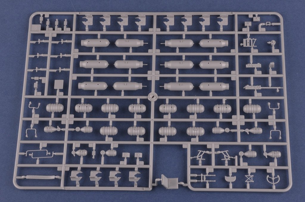 Hobby Boss 83211 B-24J Liberator 1/32 – zdjęcie 13