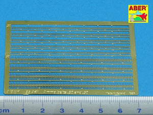 Aber 35A047 .30 and .50 inch ammo belts (1/35) – image 2