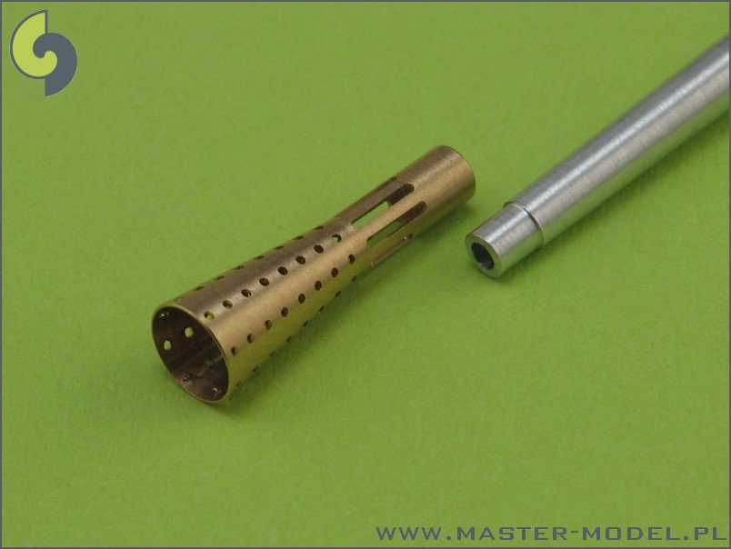 Master AM-32-014 Canons d&amp;#39;avion allemands Flak 18 de 3,7 cm (2 pièces) (1/32) – image 4