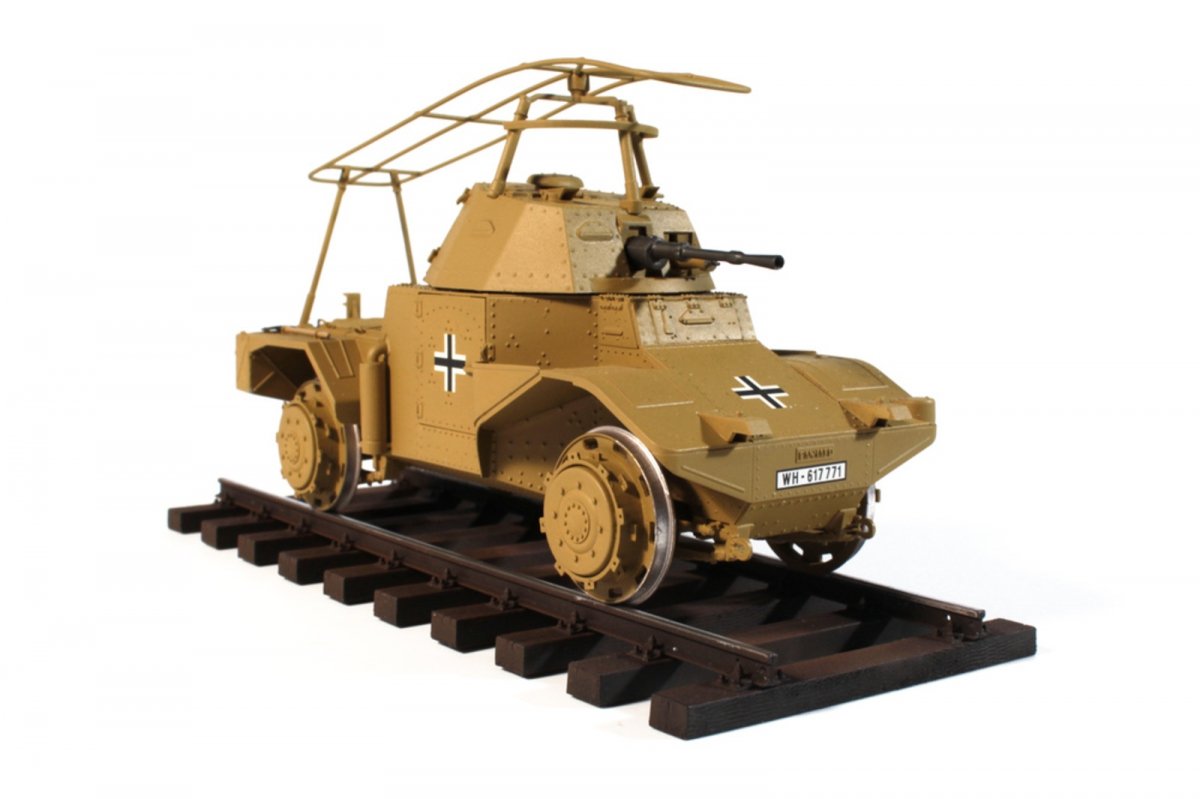 ICM 35376 Panzerspahwagen P 204 (f) Railway, WWII German Armored Vehicle (1/35) – image 11
