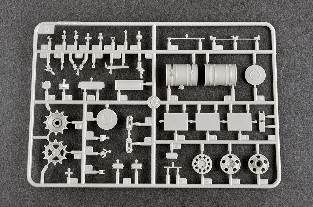 Trumpeter 09610 Russian T-72B3 with 4S24 Soft Case ERA &amp;amp; Grating Armour 1/35 – zdjęcie 16